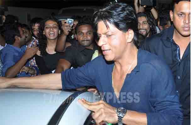 Shah Rukh Khan, Shah Rukh Khan FIR, Wankhede Stadium, IPL Match, Child Rights Commission, Kolkata Knight Riders, Mumbai Police Shah Rukh Khan, Shah Rukh Khan FIR, Wankhede Stadium, IPL Match, Child Rights Commission, Kolkata Knight Riders, Mumbai Police