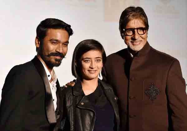 Shamitabh Promotion: पद्म विभूषण से सम्मानित करने के लिए नामित अमिताभ से जब इस बहस के बारे में पूछा किया कि उन्हें भारत रत्न मिलना चाहिए या नहीं, तो उन्होंने कहा, ‘‘ मुझे जो मिला है, मेरे लिए वह काफी है।’’ (फ़ोटो-पीटीआई)