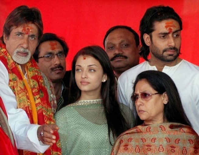 अभिषेक बच्चन को जिस सच्चे प्यार की तलाश थी वह उन्हें ऐश्वर्या राय में मिला।