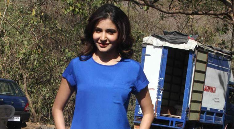 अनुष्का शर्मा अपनी आने वाली फिल्म 'एनएच 10' में एक ऐसी महिला का किरदार निभा रही हैं जो अपने पति के साथ अपनी जिंदगी बचाने की लड़ाई लड़ती है।