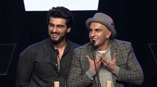 AIB Knockout, मुंबई,बॉलीवुड अभिनेता,गाली-गलौज,शिकायत,पुलिस जांच,करन जौहर,अर्जुन कपूर, रणवीर सिंह,Mumbai, Bollywood actor, abuse, complaints, police investigation, Karan Johar, Arjun Kapoor, Ranveer Singh