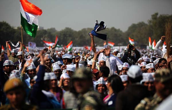 केजरीवाल ने कहा, 'कांग्रेस को लोगों ने इसलिए हराया, क्योंकि उसमें अहंकार आ गया था। पिछले साल मई में लोकसभा चुनाव में भारी बहुमत से जीतने वाली बीजेपी को भी जनता ने यहां इसलिए हराया, क्योंकि उनमें भी अहंकार आ गया था।' (फोटो: रवि कनोजिया)