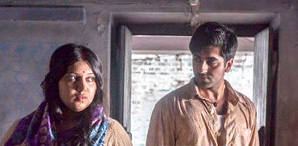 आयुष्मान ने फिल्म के प्रचार से संबंधित एक कार्यक्रम में कहा, ‘‘दम लगाके हइशा’ एक अनोखी व अलग फिल्म है। मैं इसमें उत्तर प्रदेश के एक सीधे-सादे युवक की भूमिका निभा रहा हूं, जो हरिद्वार, ऋषिकेश में रहता है और अशिक्षित है। (फोटो: बॉलीवुड हंगामा)