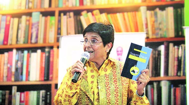 kiran bedi, kiran bedi bjp, kiran bedi world book fair, kiran for bjp, kiran on polls, swachh bharat checklist, pavan choudhary, delhi news, city news, local news