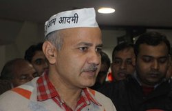 मनीष सिसोदिया का दावा: शीला दीक्षित, अंबानी के खिलाफ भ्रष्टाचार के आरोपों पर आगे बढ़ेगी ‘आप’