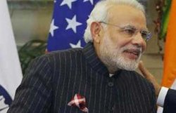 ‘सूट’ की नीलामी पर नरेंद्र मोदी बने निशाना
