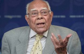 जेठमलानी ,लीना , चूमा, सोशल साईट , इमरान हाशमी ,Veteran lawyer, Ram Jethmalani, kisses , actress,dharmendra, emraan-hashmi