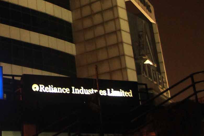 Petroleum spy, Dharmenra Pradhan, Reliance, Delhi Crime branch