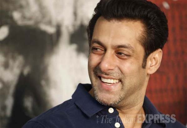 अपनी शादी पर पूछे गए सवालों पर सलमान ने कहा, 'ऐसा कई बार हुआ कि मैं शादी करते-करते रह गया, क्योंकि लगता है भगवान मुझ पर कुछ ज्यादा ही मेहरबान है। आप मेरे इस बयान का मतलब शादीशुदा लोगों से पूछ सकते हैं। (फोटो: फाइल)