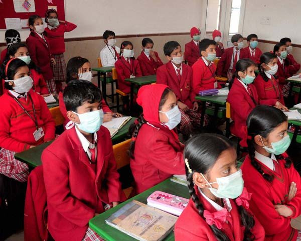 इस बीमारी से बचने के लिए क्या उपाय हैं यह अब तक कोई समझ नहीं पा रहा। (फोटो: भाषा)