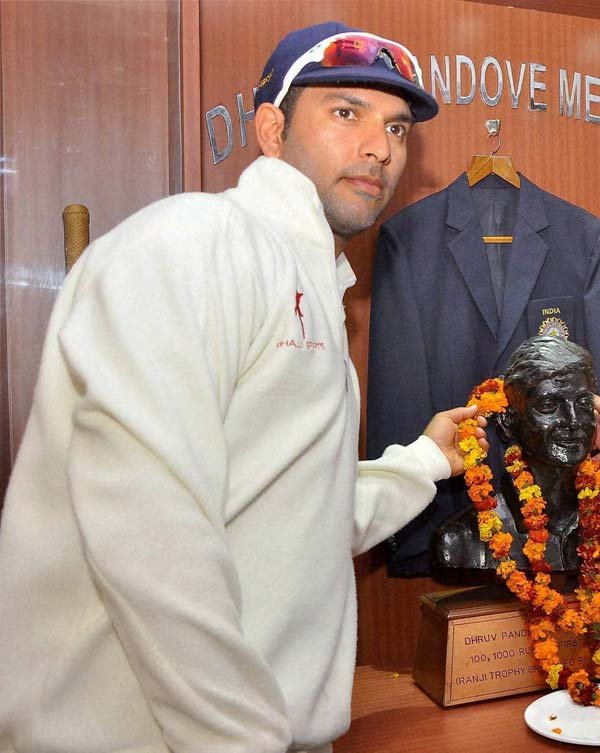 दिल्ली के कोच गैरी कर्स्टन ने कहा,‘‘हमने पिछले साल से सबक लिया है और यदि हमें कोई खिलाड़ी चाहिये तो उसके लिये ऊंची बोली लगाने से हम नहीं हिचकिचाये। हमें हर हालत में युवराज को खरीदना था और यह उनके लिये भी अच्छा है।’’ (फोटो: भाषा)
