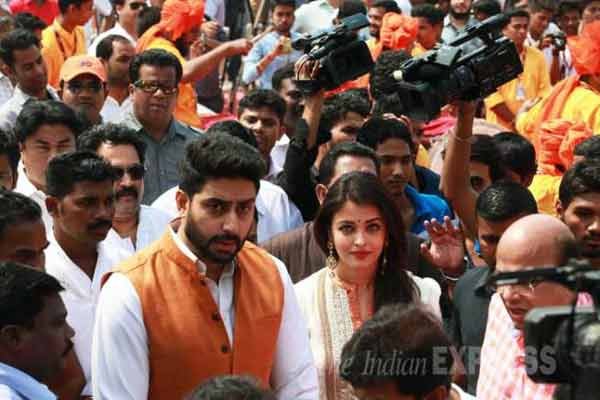 aishwarya rai bachchan, aishwarya rai, abhishek bachchan, aishwarya abhishek, aishwarya gudhi padwa, aishwarya rai gudhi padwa, aishwarya rai gudhi padwa abhishek, gudhi padwa, aishwarya rai pictures