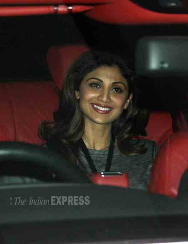 shilpa shetty, genelia dsouza, riteish deshmukh, malaika arora khan, arbaaz khan, arjun kapoor, juhi chawla, preity zinta, tabu, vikas bahl