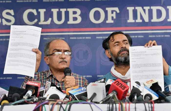 Yogendra Yadav, Prashant Bhushan, Arvind Kejriwal, Aam Aadmi Party, Kejjriwal Sting, AAP Meeting, National Council Meeting, AAP News