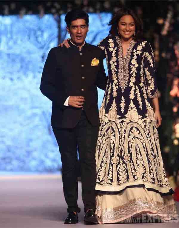 Aamir Khan, Sonakshi Sinha, 10th Annual Caring, Shaina NC, Manish Malhotra, Fashion Designer, Zayed Khan, Tara Sharma, Divya Kumar, Ramp For Charity