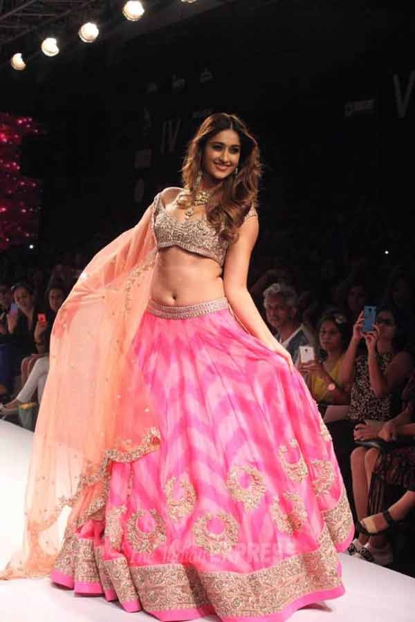 Lakme Fashion Week, LFW 2015, LFW 2015 News, LFW 2015 Latest News, aditya roy kapur, aditya roy kapur pictures, aditya roy kapur ramp walk, aditya roy kapur lfw 2015, aditya roy kapur lfw, soha ali khan, soha ali khan lfw 2015, ileana dcruz, akshara haasan, esha gupta, genelia dsouza, ali fazal, lfw 2015