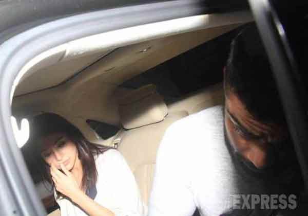 Anushka Sharma & Virat Kohli Return From Australia Together Spotted In Airport