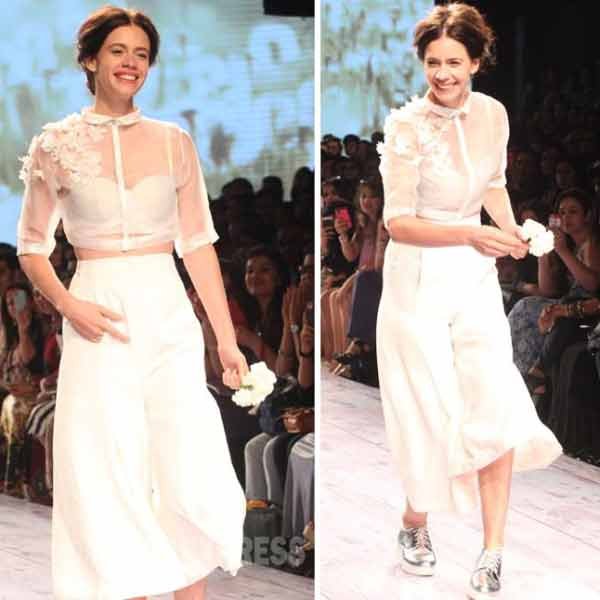 karisma kapoor, nishika lulla, kalki koechlin, arjun kapoor, shahid kapoor, huma qureshi, nargis fakhri, lakme fashion week, lfw, lfw 2015, lakme fashion week 2015, karisma kapoor on ramp, kalki koechlin on ramp, arjun kapoor on ramp, huma qureshi on ramp, shahid kapoor on ramp, lfw pics, lakme fahion week pictures