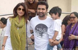 Shilpa Shetty, Raj Kundra, Viaan Raj Kundra, viaan, suburban theatre, Shamita Shetty, Sunanda Shetty, Shilpa Raj Viaan. Shilpa Shetty husband, Shilpa Shetty son
