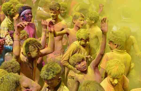 Holi, Holi Festival, Holi Celebrations, Pushkar, Foreigners Holi, Holi In India, होली, होली उत्सव