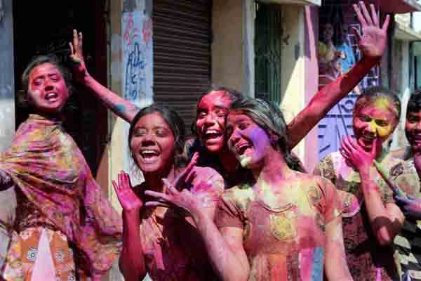 Holi, Holi Festival, Holi Celebrations, Pushkar, Foreigners Holi, Holi In India, होली, होली उत्सव