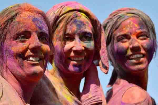 Holi, Holi Festival, Holi Celebrations, Pushkar, Foreigners Holi, Holi In India, होली, होली उत्सव