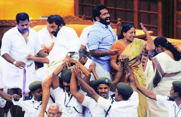 Kerala, Kerala Assembly, Oommen Chandy, Kerala CM, KM Mani, VS Achuthanadan, LDF, CPI, CPM, Kerala Opposition Members