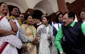 modi-mamata, narendra modi, mamata banerjee, TMC, BJP, burden waiver, Financial Debt, Financial Loan, modi-mamata meeting, bengal fund, modi-mamata talk, kolkata news, city news, local news, Buddhadeb Bhattacharjee