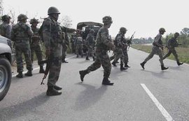 Jammu Kashmir, Kashmir Attack, Terror Attack Kashmir, Kashmir Valley, JK Terror Attack, Shopian, Militants Attack Shopian, Kashmir Militants, Kashmir Militancy, Kashmir Violence, Kashmir Violence on Policement, Militants Attack Policemen, Kashmir News, India News