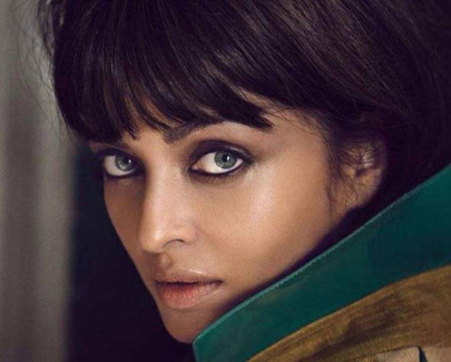ऐश्वर्या राय बच्चन की पास से ली गई तस्वीर...(फोटो स्रोत: Aishwarya's fanpage on Facebook)