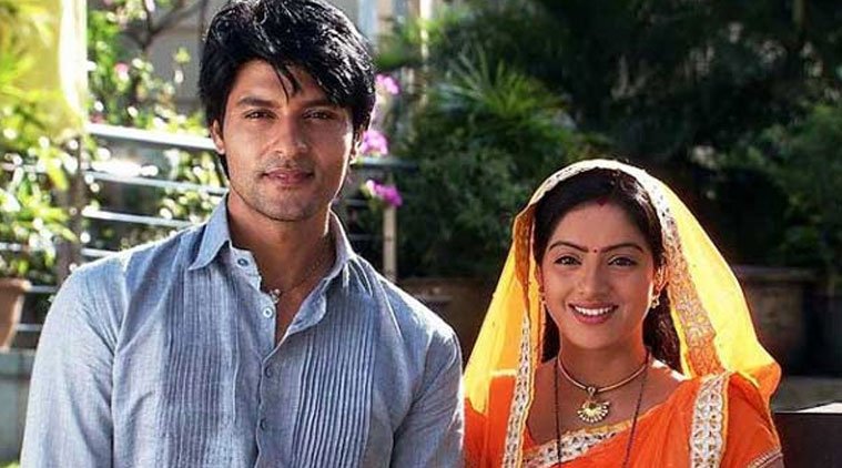 Diya aur baati hum, Deepika Singh, Anas Rashid, Sandhya, Anas Rashid, Slap, TV