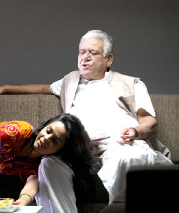 अदालत ने याचिका पर सुनवाई करते हुए कहा कि यह फिल्म तब तक रिलीज नहीं होगी, जब तक कि इससे विवादित सीन को हटाया नहीं जाता है। (फोटो: बॉलीवुड हंगामा)