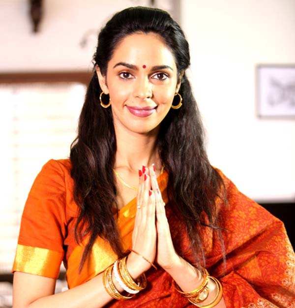 बॉलीवुड की 'हॉट और बोल्ड' अदाकारा मल्लिका शेरावत की बढ़ गई हैं मुश्किलें। (फोटो: बॉलीवुड हंगामा)