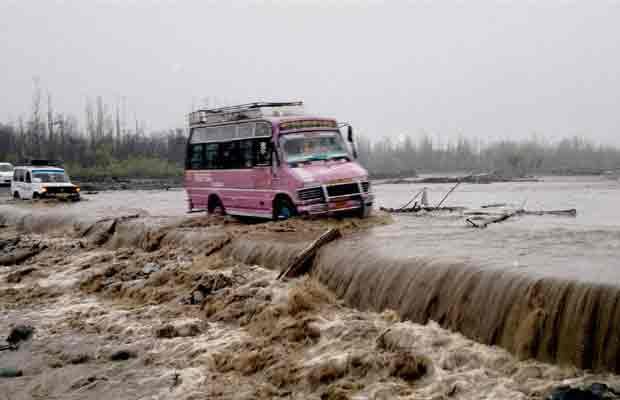 Kashmir Flood, kashmir valley floods, kashmir valley rains, Jhelum River, jammu and kashmir flood alert, jammu and kashmir government, flood alert, jhelum river, india news, natural disasters, india natural disasters