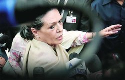 भूमि विधेयक का मामला गर्माया: विपक्षी सांसद पहुंचे राष्ट्रपति भवन