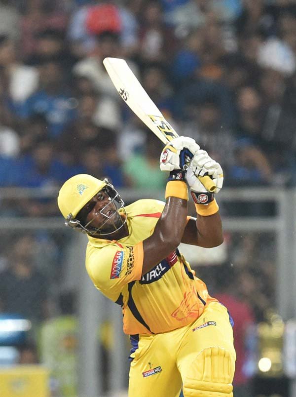 Brendon McCullum, Dwayne Smith, Chennai Super Kings, Mumbai Indians, CSK vs MI, CSK vs MI LIve, CSK vs MI Score, IPL Photos, IPL 8, IPL 2015, IPL News
