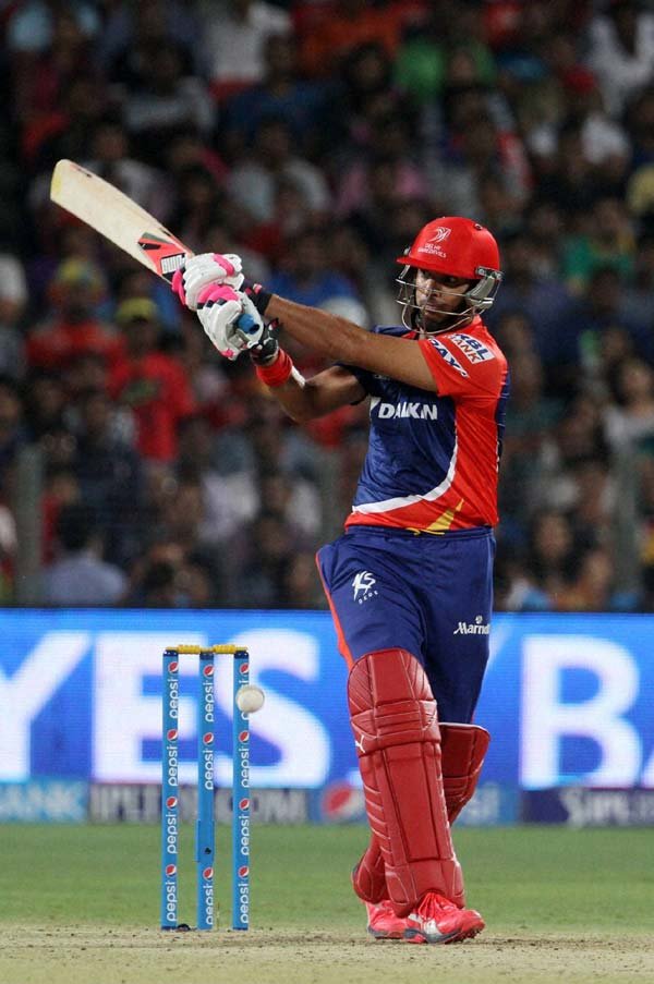 Yuvraj Singh, Yuvraj Singh Fifty, Yuvraj Singh Six, Yuvraj Singh 50, Virender Sehwag, Virender Sehwag Six, Virender Sehwag 47, KXIP vs DD, KXIP vs DD Live, KXIP vs DD Score, Kings XI Punjab, Delhi Daredevils, Punjab vs Delhi, IPL T20, IPL 8, IPL News