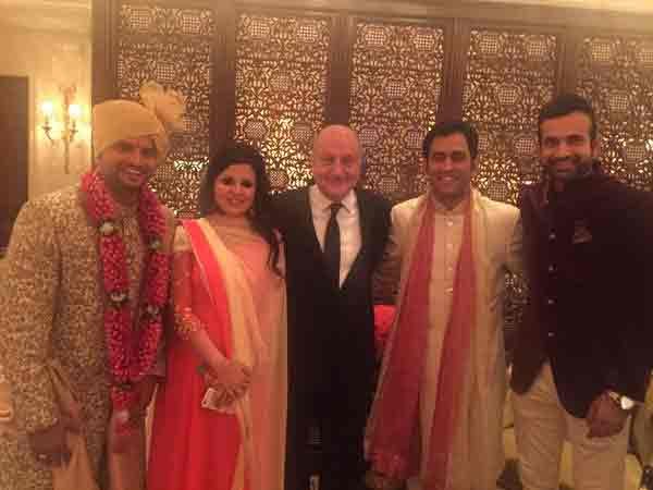 suresh raina, suresh raina wedding, suresh raina wedding pictures, raina wedding pictures, ms dhoni, sakshi dhoni, shikhar dhawan, virender sehwag, mohd kaif, stephen fleming, anupam kher, n srinivasan, akhilesh yadav, raina pictures, dhoni raina pictures