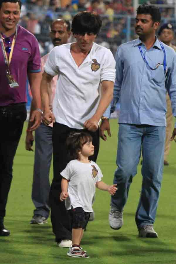 Shah Rukh Khan Little Abram