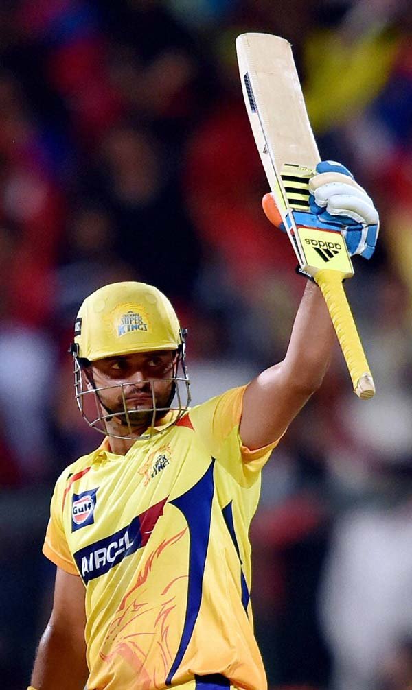 Suresh Raina, Ashish Nehra, Chennai Super Kings, Royal Challengers Bangalore, RCB vs CSK, IPL 2015, IPL Gallery, IPL Match