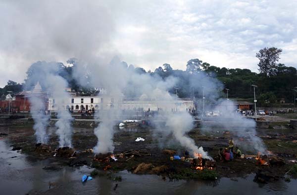 Nepal Earthquake, Pashupatinath Pyres, Nepal Earthquake Pyres, Earthquake Pyres, Pyres in Nepal, Nepal News