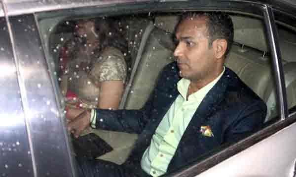 suresh raina, suresh raina wedding, suresh raina wedding pictures, raina wedding pictures, ms dhoni, sakshi dhoni, shikhar dhawan, virender sehwag, mohd kaif, stephen fleming, anupam kher, n srinivasan, akhilesh yadav, raina pictures, dhoni raina pictures