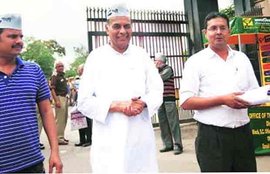 AAP, Aam Aadmi Party, Prof Anand Kumar, AAP Internal Democracy, Anand Kumar vs AAP, Delhi News