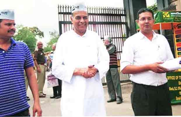 AAP, Aam Aadmi Party, Prof Anand Kumar, AAP Internal Democracy, Anand Kumar vs AAP, Delhi News