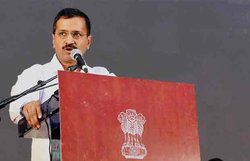 किसी को 24 घंटे में चर्चित होना है तो मुझे गाली देना शुरू कर दे: केजरीवाल