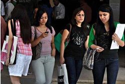CGBSE 12th Result 2016: छत्तीसगढ़ 12वीं बोर्ड में गुंजन शर्मा टॉपर, cgbse.net पर देखें नतीजे