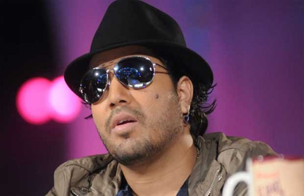 मीका सिंह, चिकित्‍सक, थप्‍पड़ मारा, मामला दर्ज, Mika Singh, doctor, slapped, case