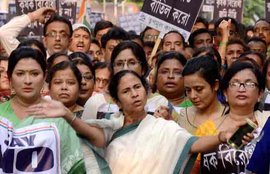 Mamata Banerjee, Narendra Modi, Mamata vs Modi, Land Acquisition Bill, Mamata Critics Modi, Narendra Modi Selfi, Kolkata News
