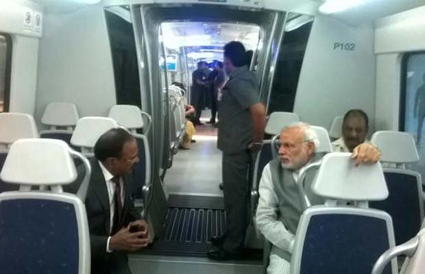 Narendra Modi, Delhi Metro, Dhaula Kuan To Dwarka, Metro Airport Line, Modi Delhi Metro, Modi Tweet, Modi Travel in Metro, DMRC, Delhi News