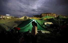 Nepal Earthquake, Earthquake Affect, People in Shelter, Earthquake in Nepal, Nepal Tragedy, Nepal Disaster, Nepal Earthquake News, Earthquake News, Exclusive Earthquake News, World News